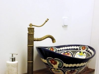 <p>Designer-Waschbecken Natura aus Mexiko von Mexambiente in Form Oval, 100% handbemalt in Talavera-stil</p>
